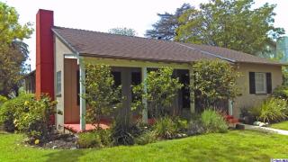 1749 Madison Ave, Pasadena CA  91104-1235 exterior