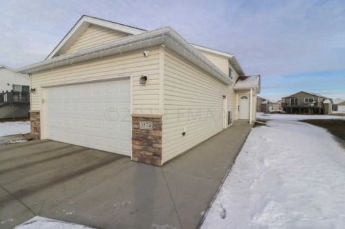 3574 58th Ct, Fargo, ND 58104-7343