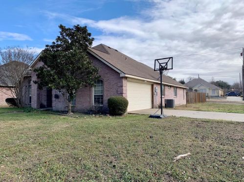 202 Mulberry Ln, Rockwall, TX 75032-5692