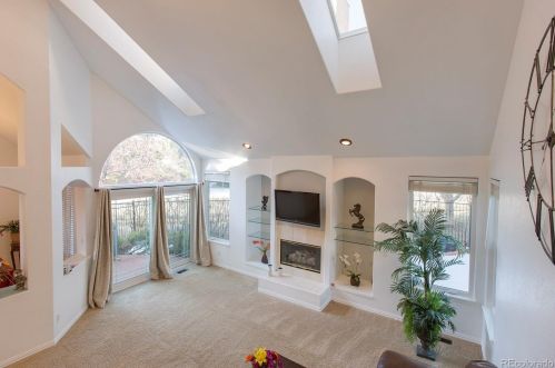 6213 Iola Ct, Englewood, CO 80111-6824