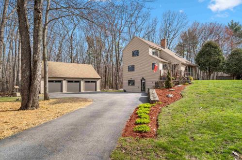 95 Old Auburn Rd, Derry, NH 03038-5418