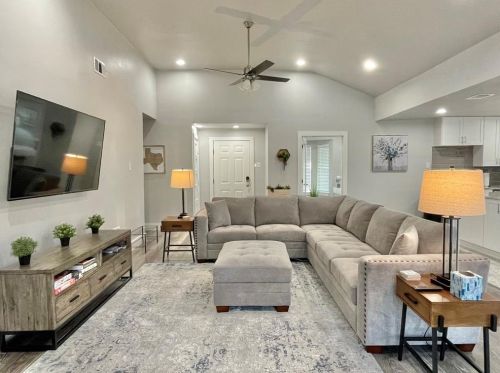 3910 Furneaux Ln, Carrollton TX  75007-2458 exterior