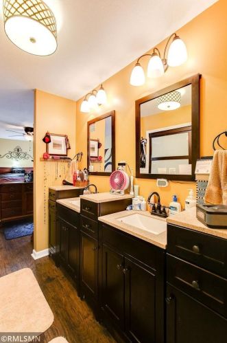 3422 Highlander Dr, Saint Paul MN  55122-1310 exterior