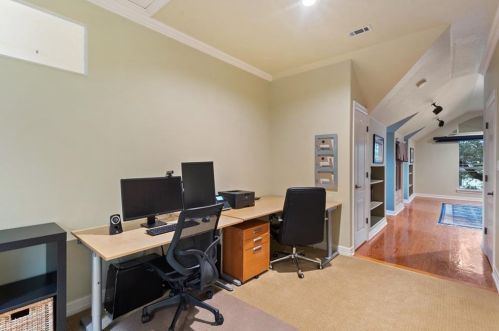 205 Champion Dr, Austin TX  78734-5103 exterior