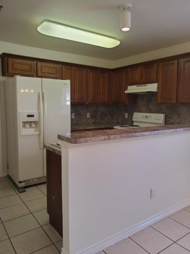 3920 Avalon Ave, Irving TX  75061-1542 exterior