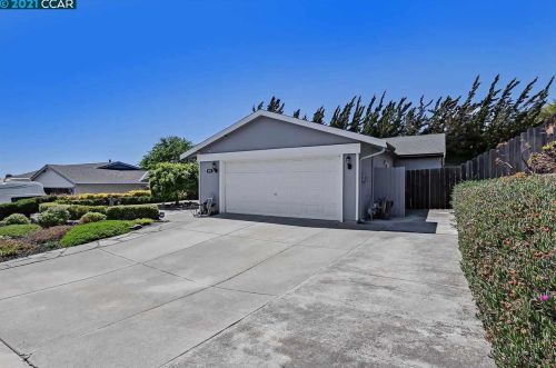 979 Sandpoint Dr, Rodeo, CA 94572-1819