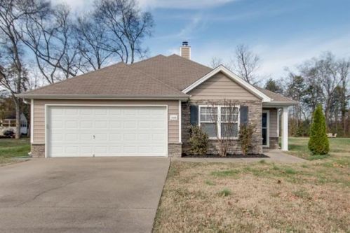 5448 Middlebury Dr, Murfreesboro, TN 37128-2703
