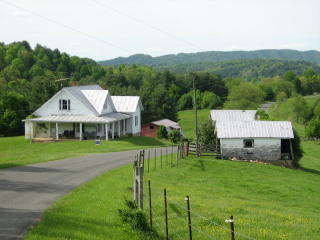 885 Pridemore Rd, Meadowcreek, VA 24333-5260