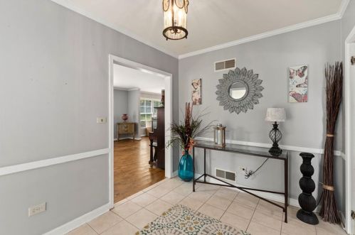 3333 Flowers Dr, Atlanta GA  30337-1001 exterior