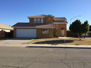1328 Albright St, Calexico, CA 92231-4323