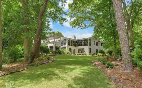 152 Lakeshore Dr, Hartwell, GA 30643-3981