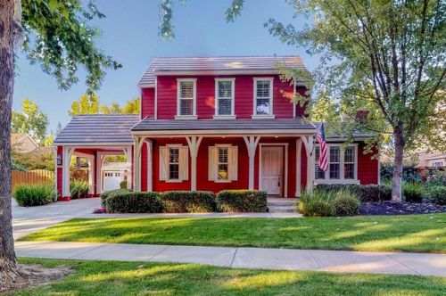 1891 Fairway Oaks Dr, Ripon, CA 95366-9359