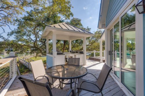 55 Waterway Island Dr, Isle Of Palms SC  29451-2728 exterior