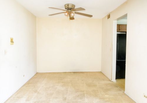 584 Williamsburg Ct, Wheeling, IL 60090-2469
