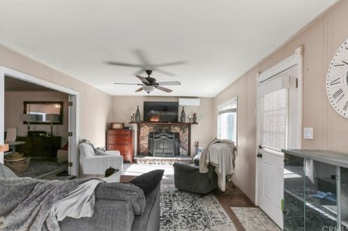 8240 Garfield St, Riverside CA  92504-3008 exterior