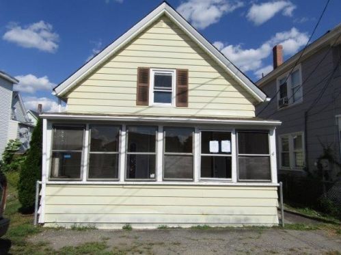 4 2nd St, Nashua, NH 03060-3138