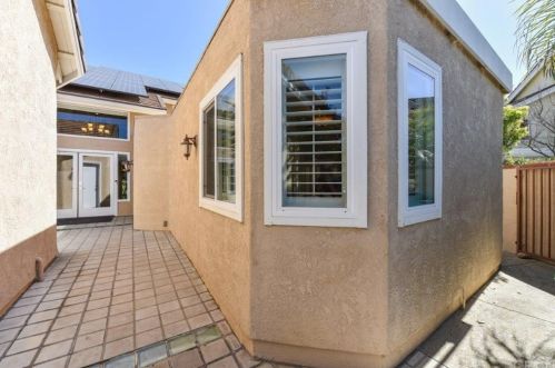 51 Sunlight, Irvine CA  92603-3740 exterior