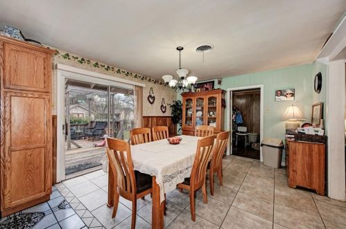 1617 Ashberry Dr, Austin TX  78723-1106 exterior