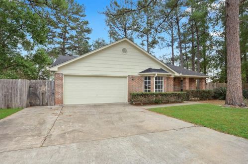 1009 Toby Ln, Conroe TX  77301-4083 exterior