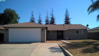3435 Fairview Ave, Visalia CA  93277-1824 exterior
