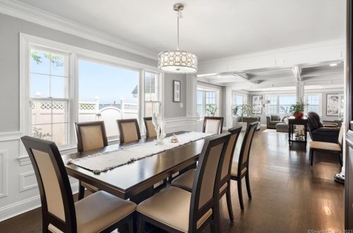 2 Sea Breeze Ave, Niantic CT  06357-3415 exterior
