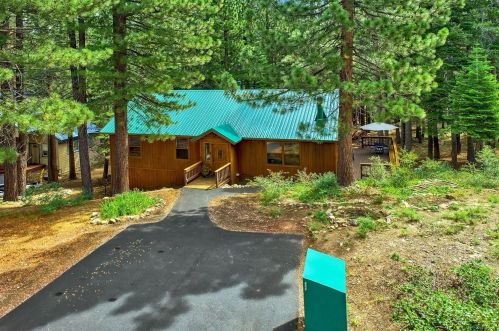 12297 Schussing Way, Truckee, CA 96161-6261