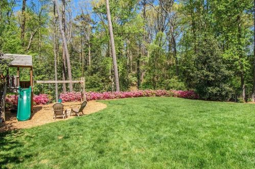 2654 Ellwood Dr, Atlanta GA  30305-3866 exterior