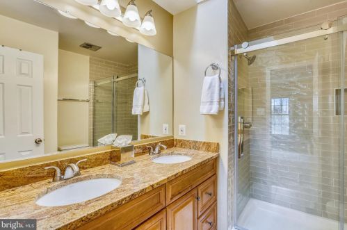 10828 Douglas Ave, Silver Spring MD 20902-4101 exterior