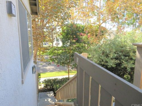 15 Smokestone, Irvine CA  92614-7429 exterior