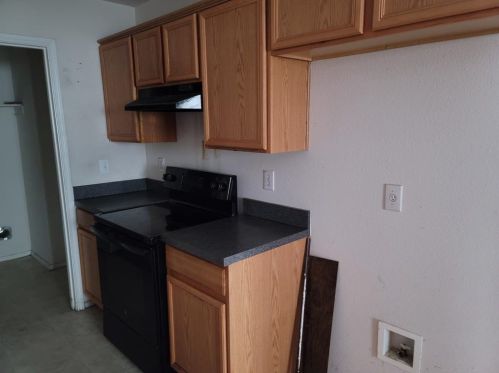 235 Clf Hts Cir, Dallas TX  75241-5330 exterior