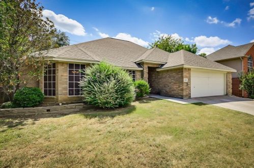 2408 Elliott Ave, Midlothian TX  76063-5117 exterior