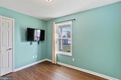 16917 Hampshire Dr, Williamsport MD  21795-3180 exterior