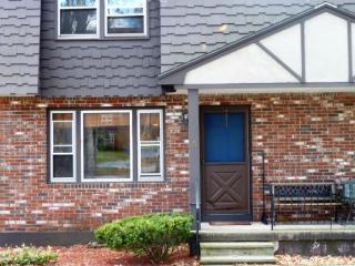 6 Midridge Cir, Londonderry, NH 03053-3347