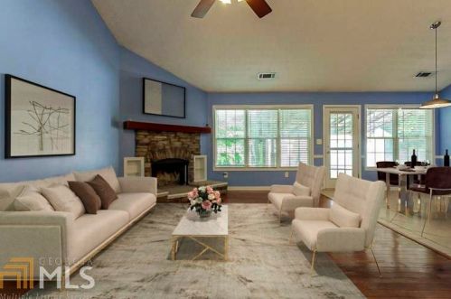 40 Crooked Creek Way, Porterdale, GA 30016-6212