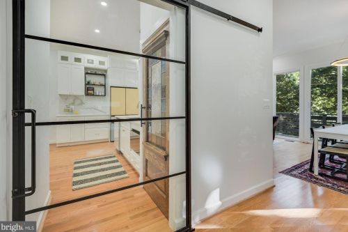 17 Ritchie Ave, Silver Spring MD  20910-5109 exterior