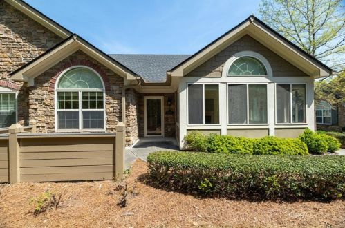 5310 Stone Village Cir, Kennesaw, GA