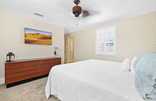 77 Canyoncrest, Irvine CA  92603-0131 exterior