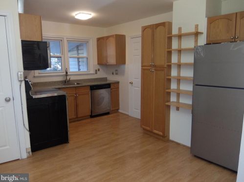 239 Mather Ave, Princeton NJ  08540-6440 exterior