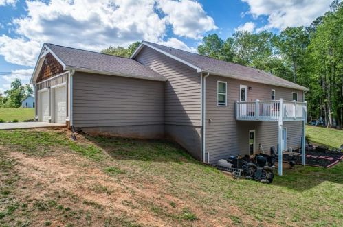 210 Gordon Rd, Big Canoe GA  30143-1021 exterior