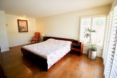 5 Cypress Tree Ln, Irvine CA  92612-2211 exterior