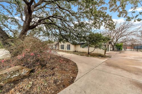 26 Bounty Rd, Fort Worth TX  76132-1002 exterior