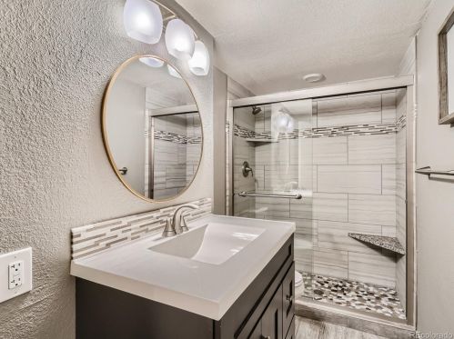 7640 Phillips Cir, Englewood CO 80112-3254 exterior