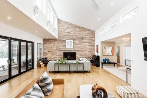 225 Clermont St, Denver CO  80246-1038 exterior