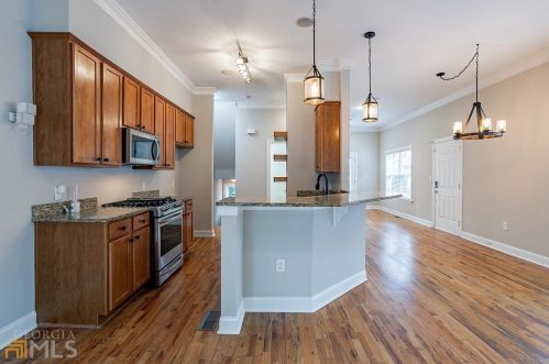 270 Carlyle Park Dr, Atlanta GA  30307-2883 exterior