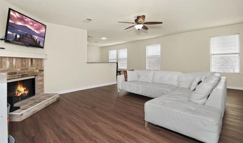 5316 Driftway Dr, Fort Worth TX  76135-1411 exterior