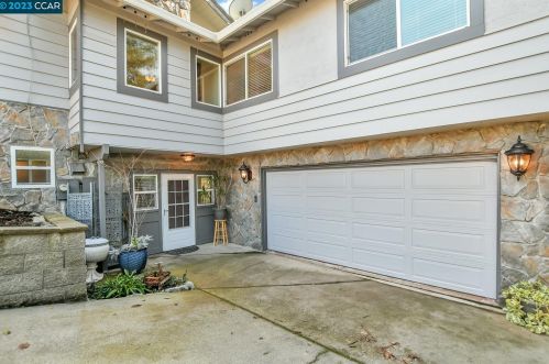 30 Kirkwood Ct, Concord CA  94521-1427 exterior