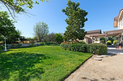 11109 Middleborough Rd, Riverside CA  92503-5814 exterior