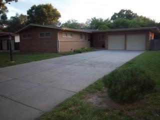 809 Valleyview St, Wichita, KS 67212-4561