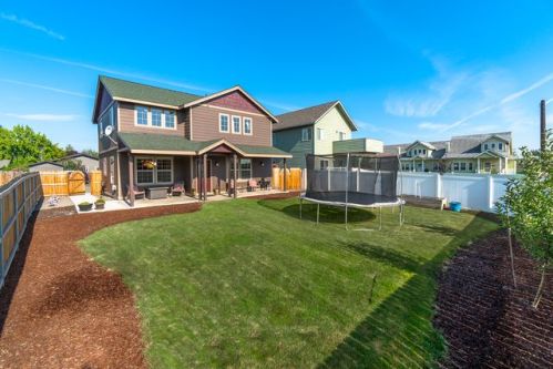 1317 27 St, Eagle Crest OR  97756-8126 exterior