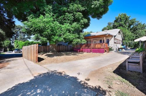 2790 Olive Ave, Altadena, CA 91001-4653
